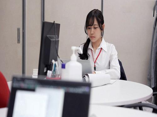 Lembur dengan rekan saya yang lucu