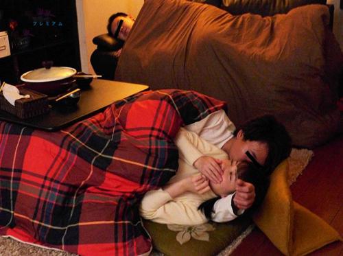 Biarkan sahabatmu datang dan kamu akan meniduri istrimu