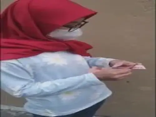 Public Agent Jilbab Lokal